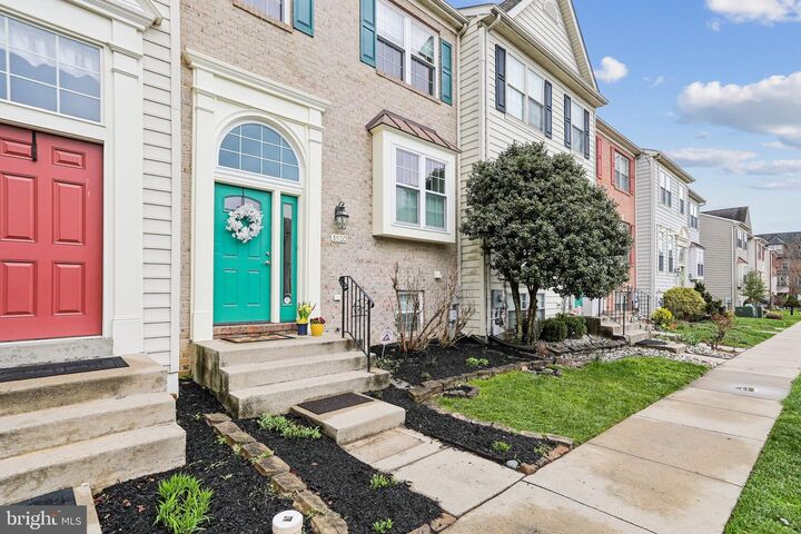Property Photo: 1520 Laurel Wood Way MD 21701