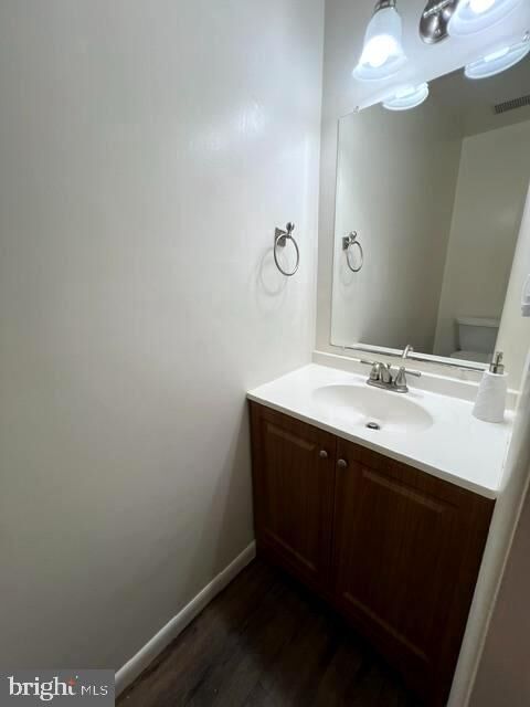 Property Photo:  8729 Sheridan Farms Court  VA 22152 