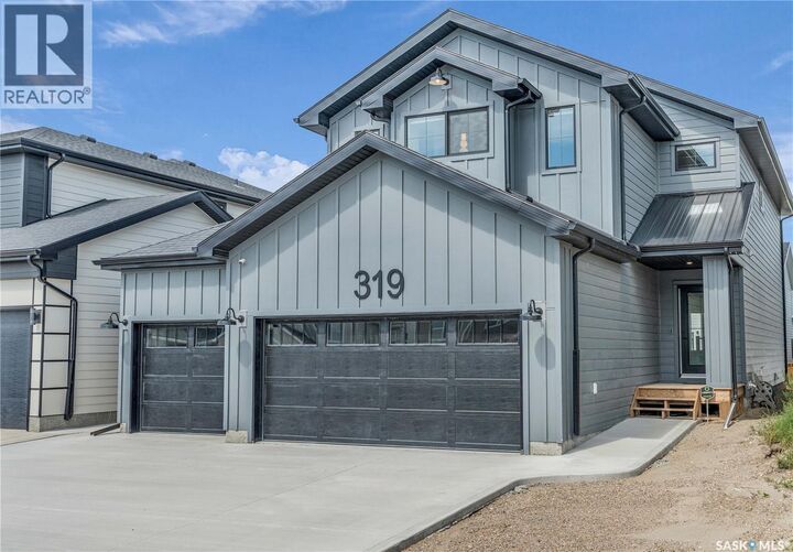 Property Photo:  319 Dziadyk Bend  SK S7V 1M5 