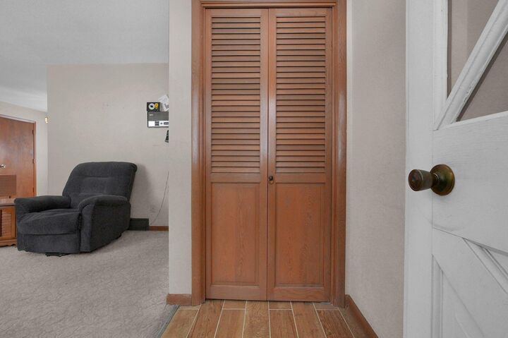 Property Photo:  10468 Loches Road  OH 43071 