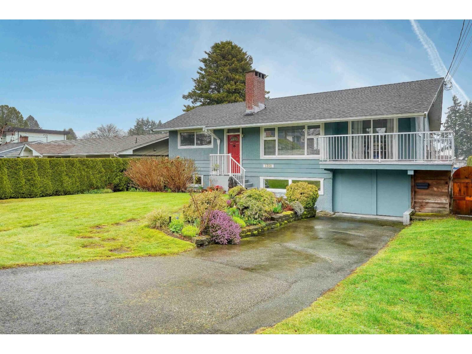 Property Photo:  1350 Finlay Street  BC V4B 4L2 