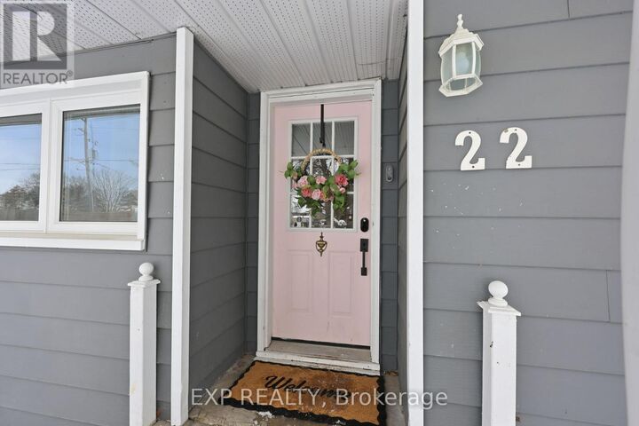 Property Photo: 22 Cecil Street ON L0M 1B3