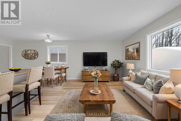 Property Photo:  3392 Lee Avenue  ON L0K 1G0 