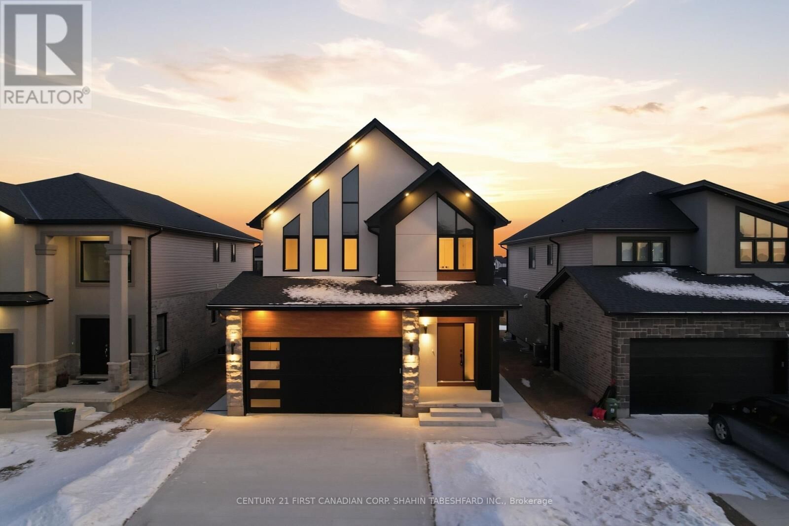 Property Photo:  223 Roy McDonald Drive  ON N6L 1K3 