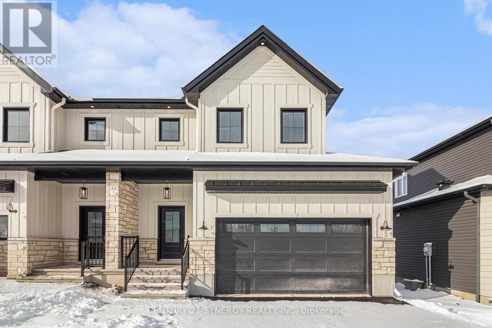 Property Photo:  85 Villeneuve Street  ON K0C 1W0 