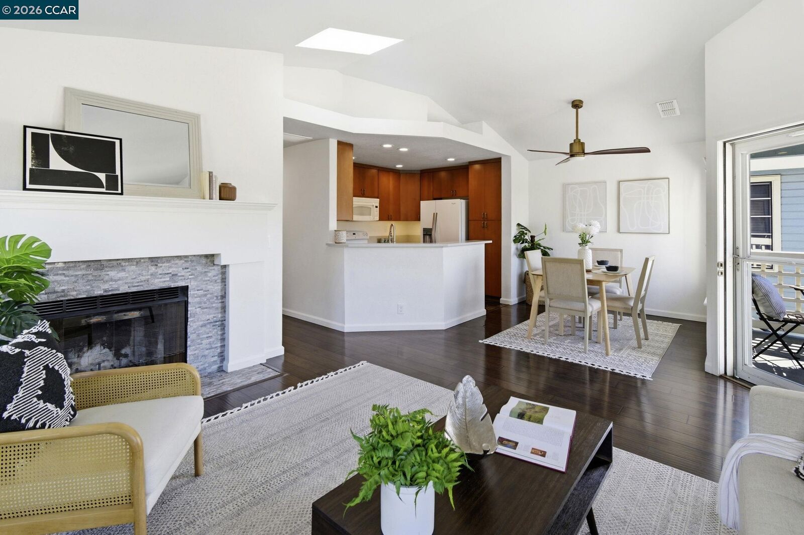 Property Photo: 211 Salt Point Ct 8 CA 94591