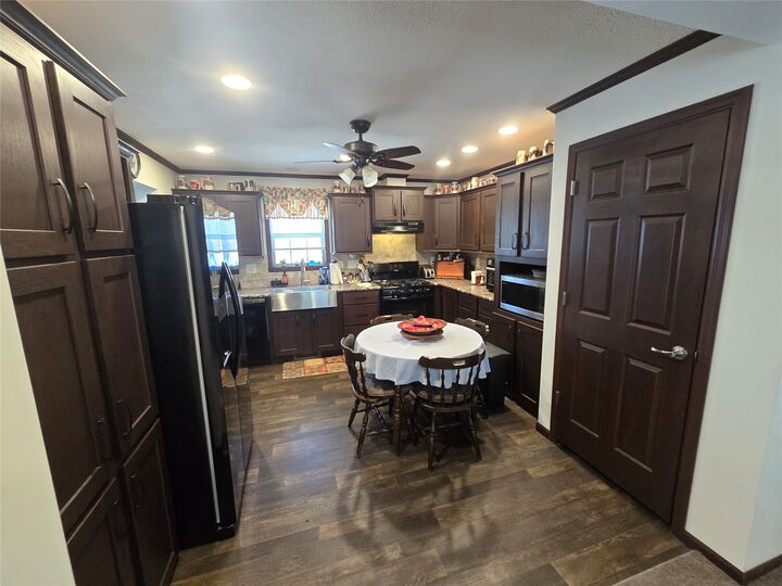 Property Photo: 5310 Riesling Ridge PA 16417