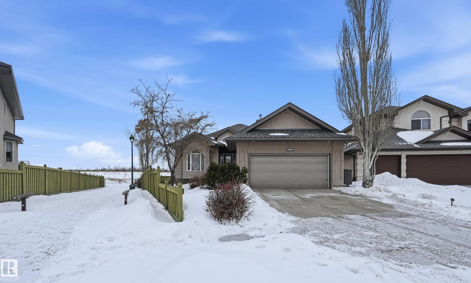 Property Photo:  1526 Haswell Close NW  AB T6R 3J4 