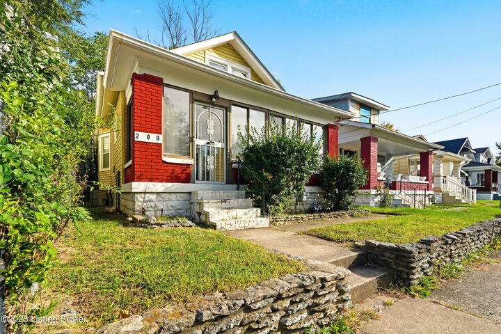 Property Photo:  209 S 42nd St  KY 40212 