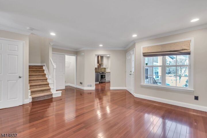 Property Photo:  5 Hunter Rd  NJ 07508 