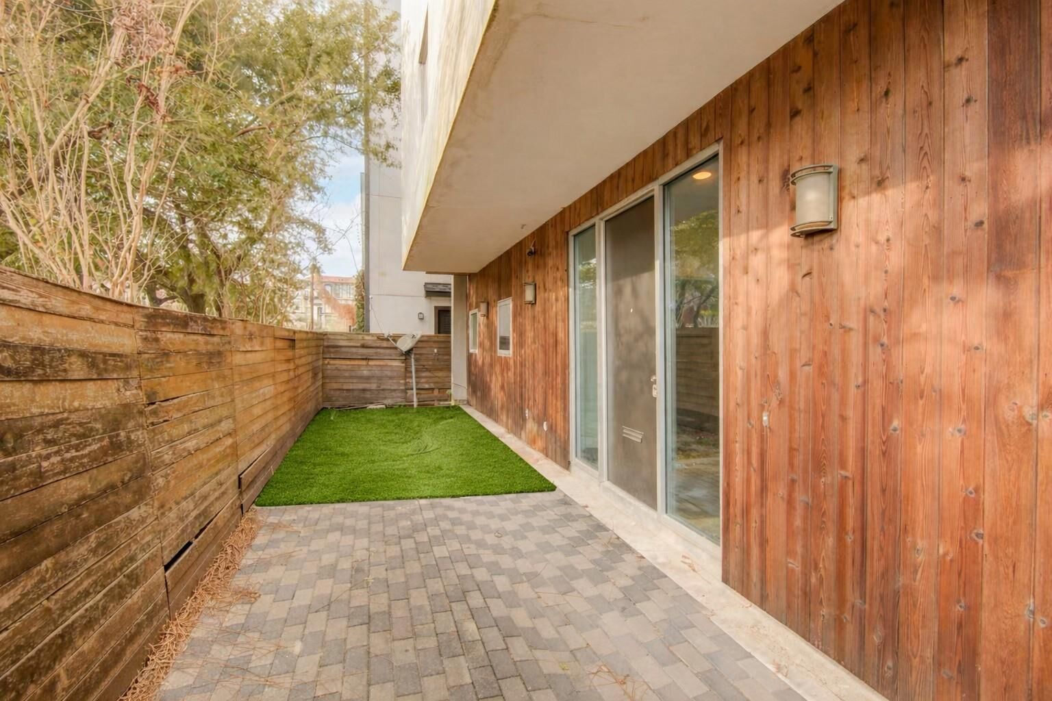 Property Photo: 3910 Austin Street TX 77004