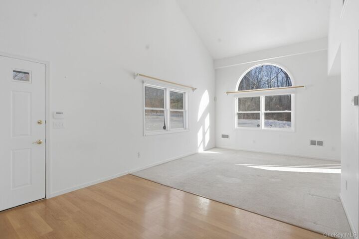 Property Photo:  39 Deer Crossing Drive  NY 12524 