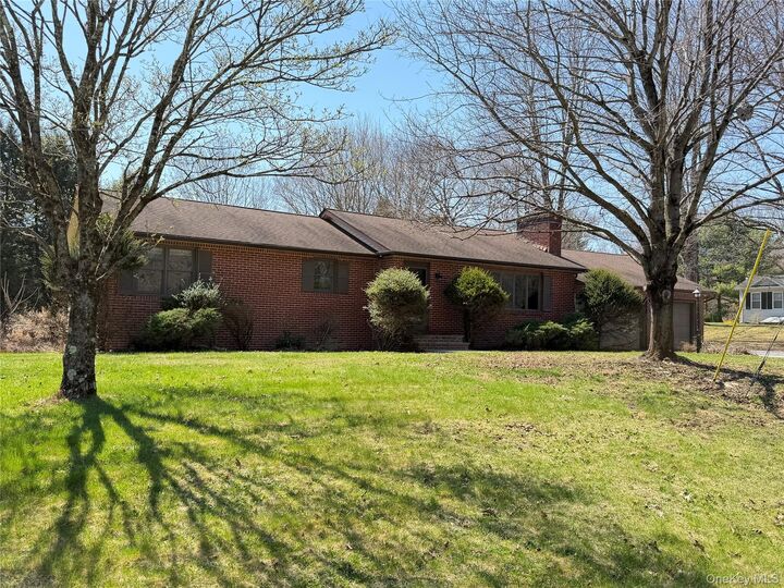 Property Photo:  609 New Paltz Road  NY 12528 
