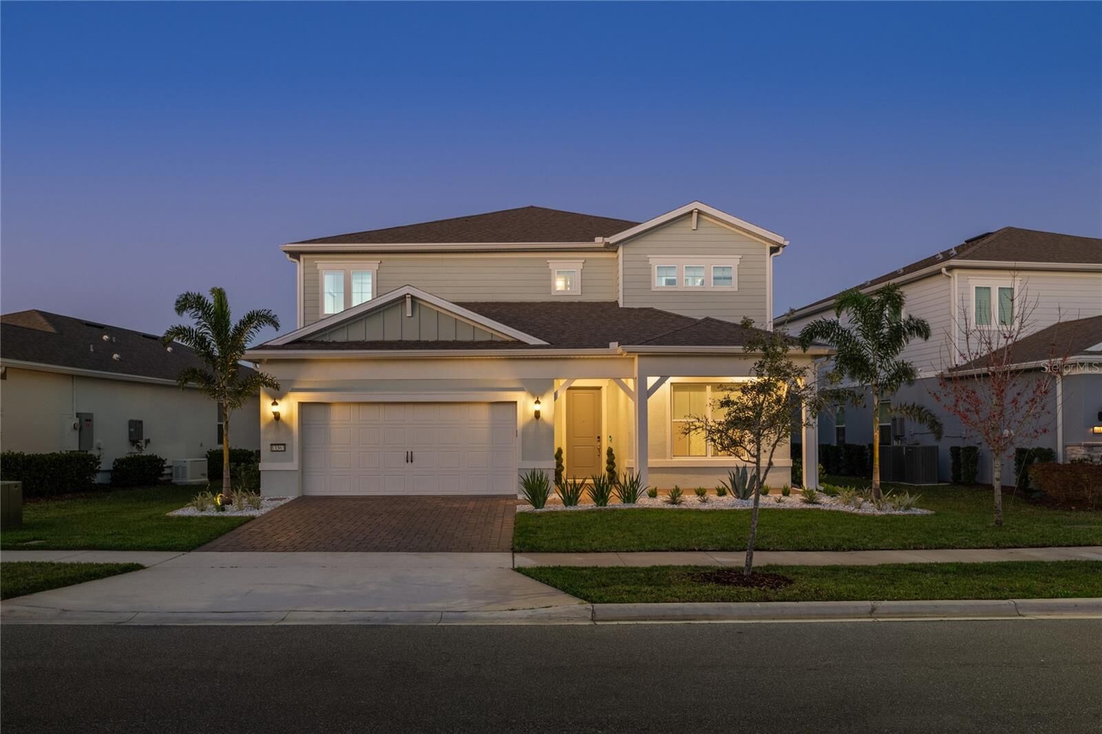 Property Photo: 13363 Panama Beach Court FL 32827
