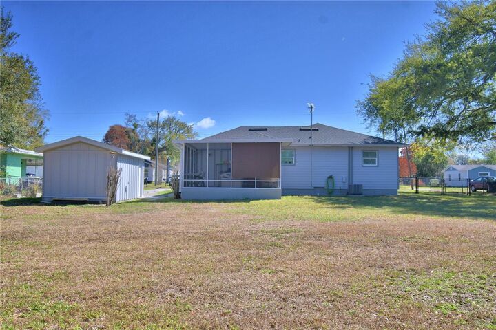 Property Photo:  120 McKean Street  FL 33823 