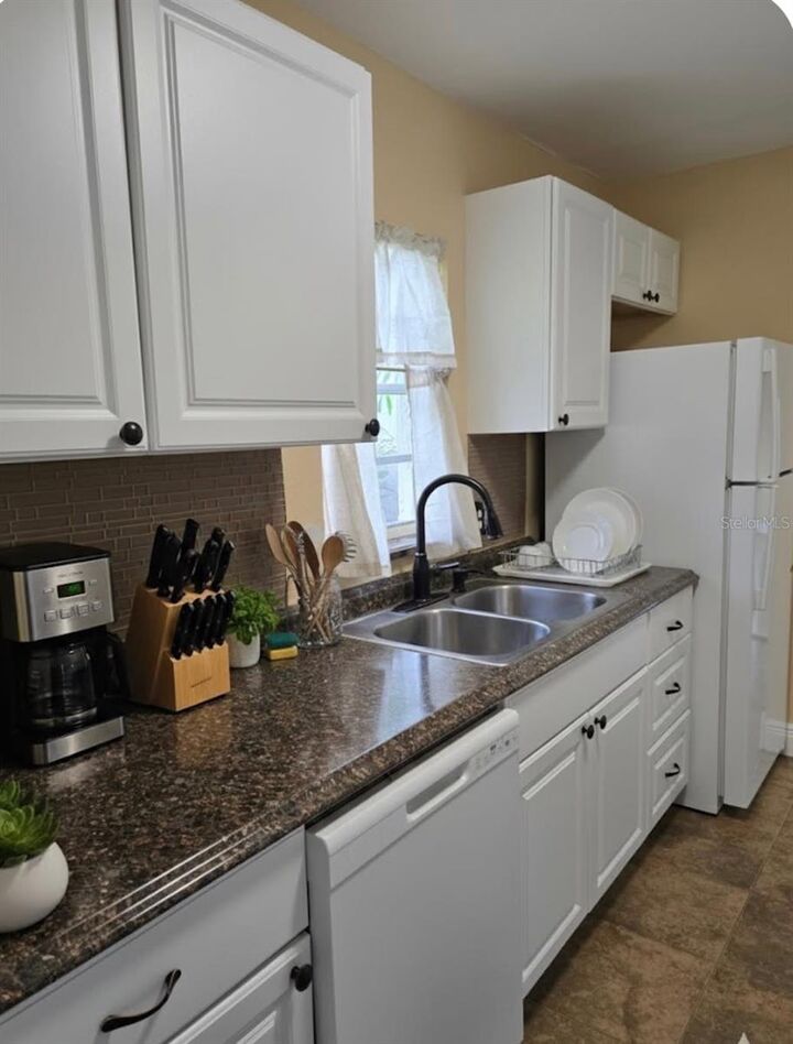 Property Photo:  10032 65th Avenue N 8  FL 33708 