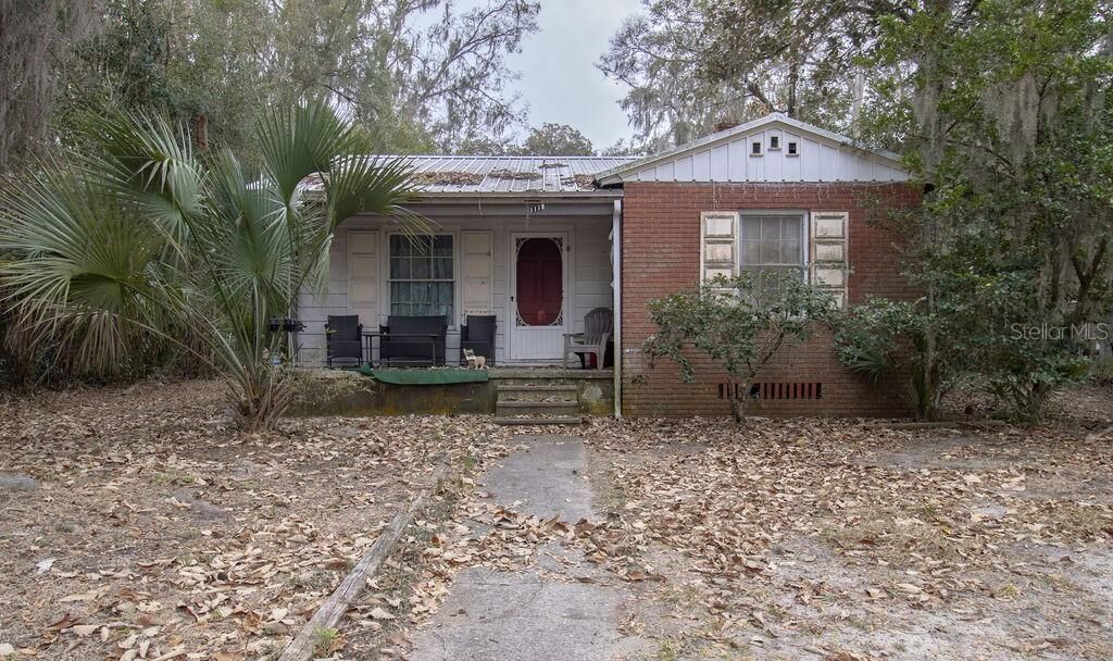 Property Photo:  1119 NW 25th Avenue  FL 32609 