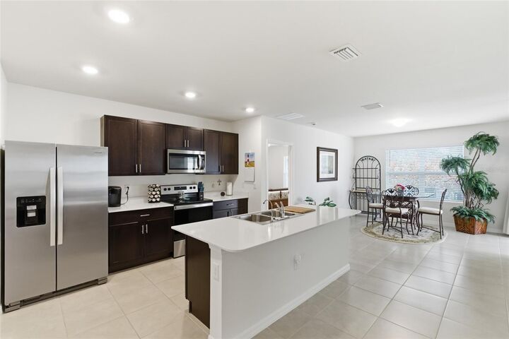 Property Photo: 5708 Bannock Circle FL 34288