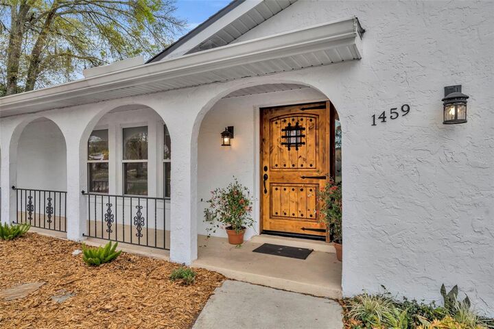 Property Photo:  1459 Nottingham Drive  FL 32792 