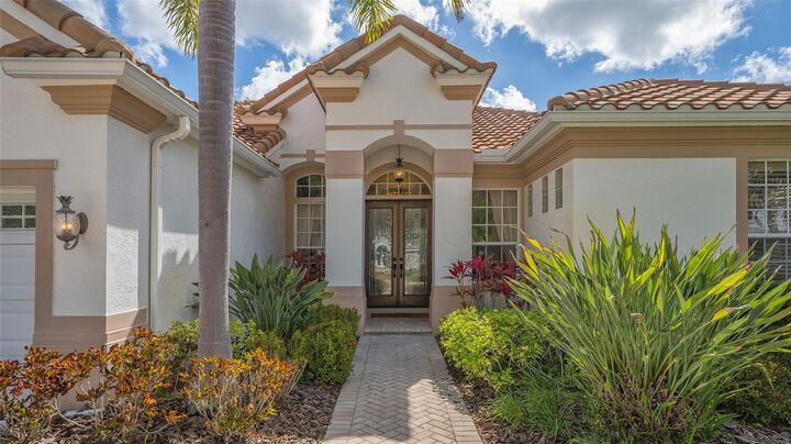 Property Photo:  8215 Waterview Boulevard  FL 34202 