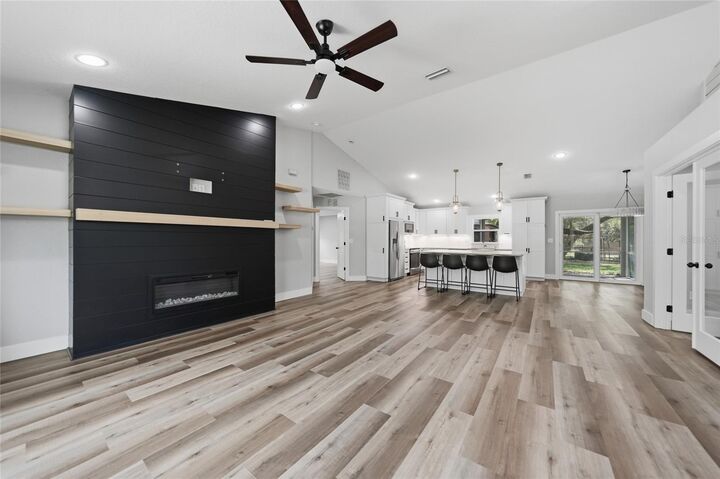 Property Photo:  5373 Mandrake Terrace  FL 34291 