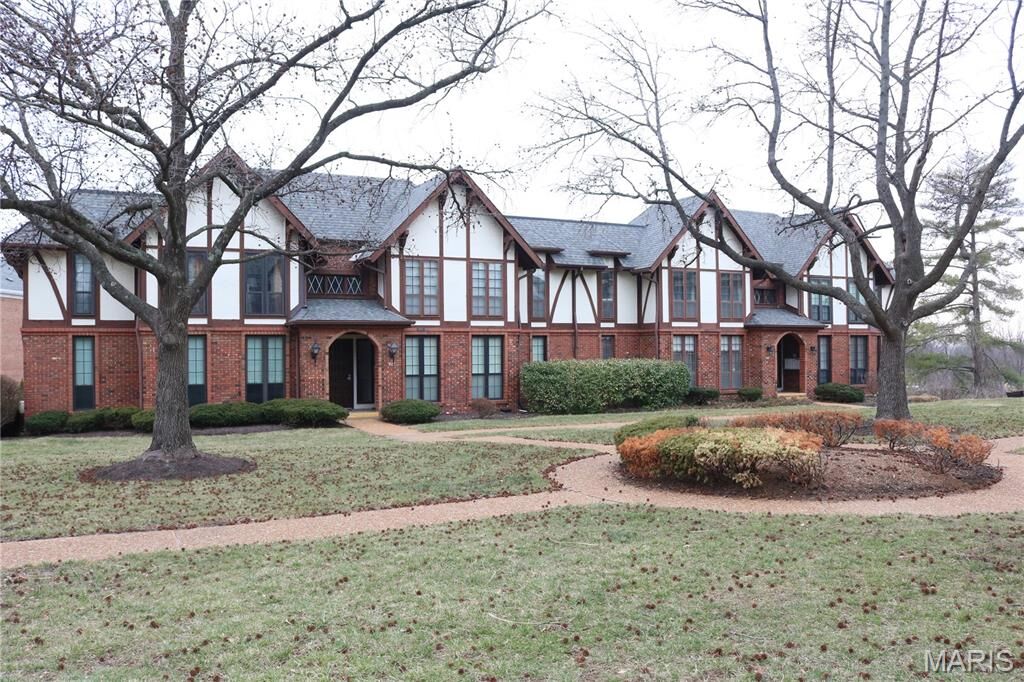 Property Photo:  927 Claytonbrook Drive 3  MO 63011 