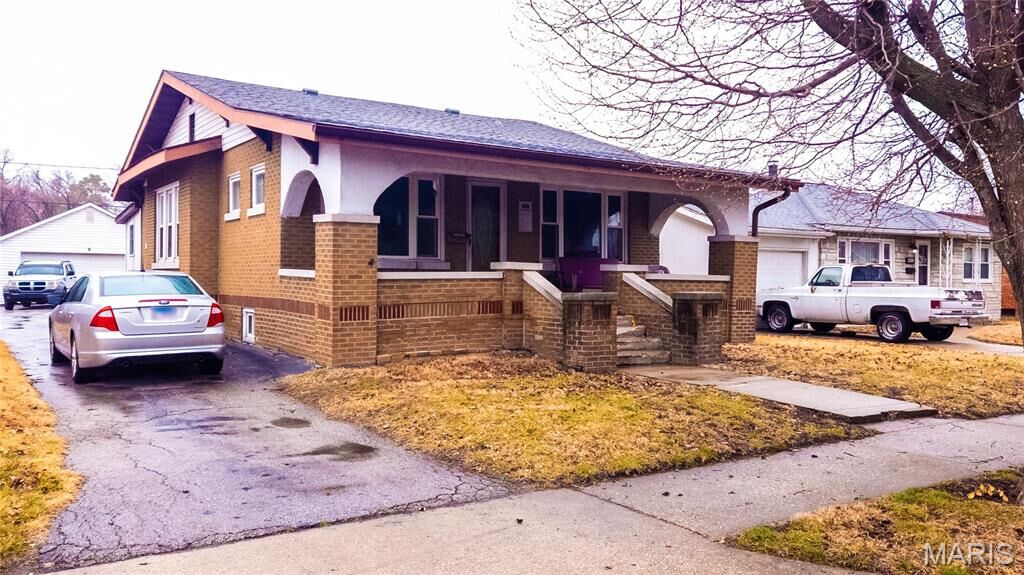 Property Photo: 2317 Waterman Avenue IL 62040