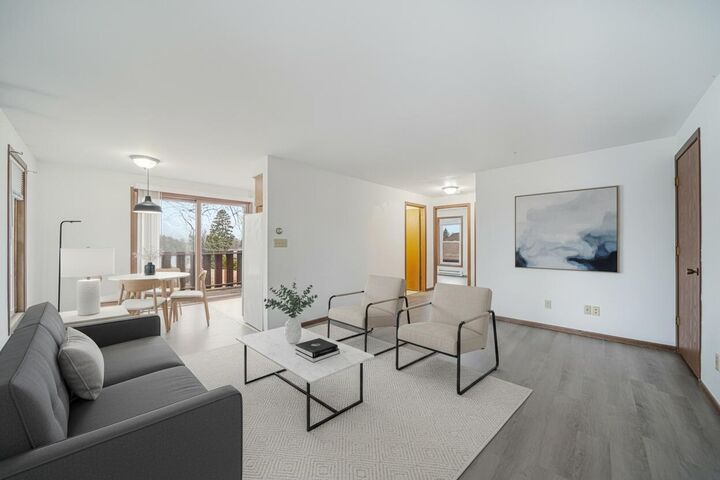 Property Photo: 3901 Country Pl C WI 53081