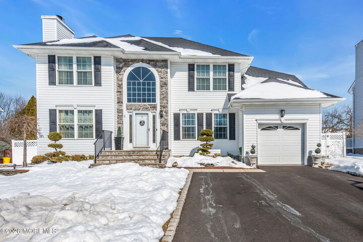 Property Photo:  8 Heritage Drive  NJ 07726 