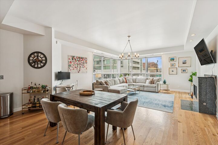 Property Photo: 1600 S Wabash Avenue 2E IL 60616