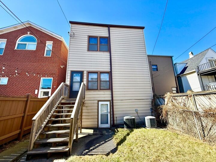 Property Photo:  3215 S Lowe Avenue  IL 60616 