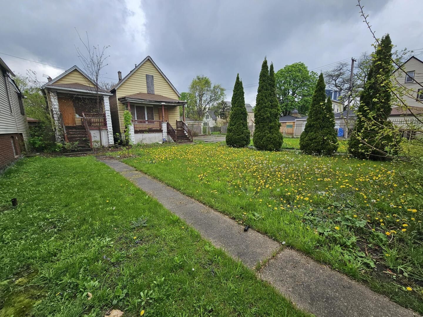 Property Photo:  11920 S Calumet Avenue  IL 60628 