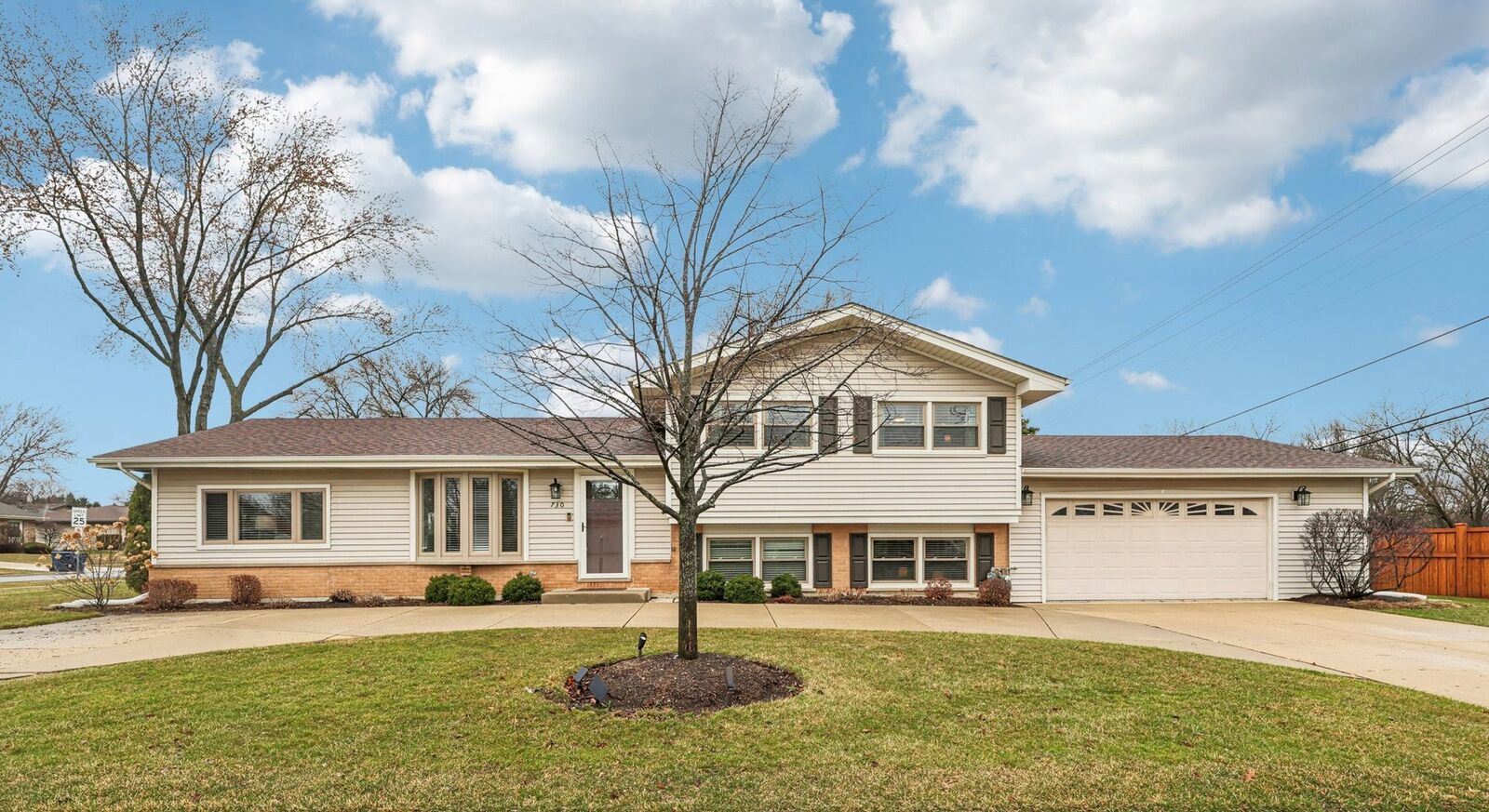 Property Photo:  730 Lamorak Drive  IL 60193 