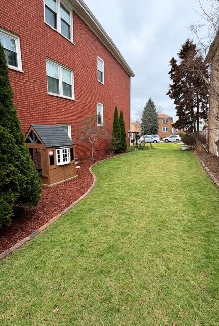 Property Photo: 3325 W Columbia Avenue IL 60712