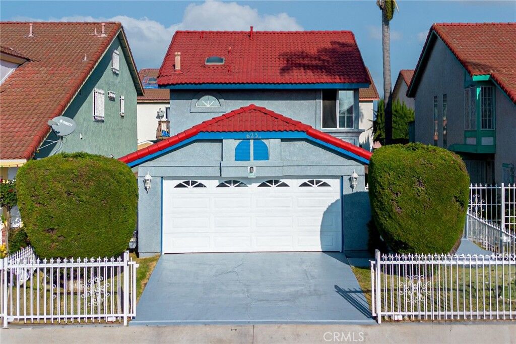 Property Photo: 623 W Indigo Street CA 90220