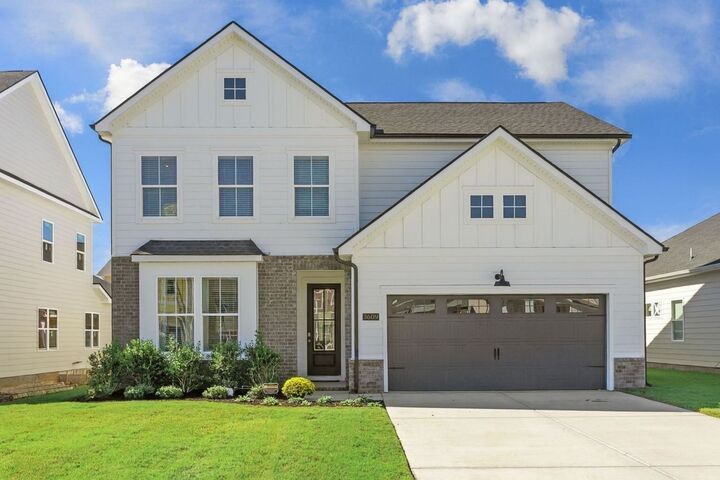 Property Photo: 103 Riverview Run TN 37115