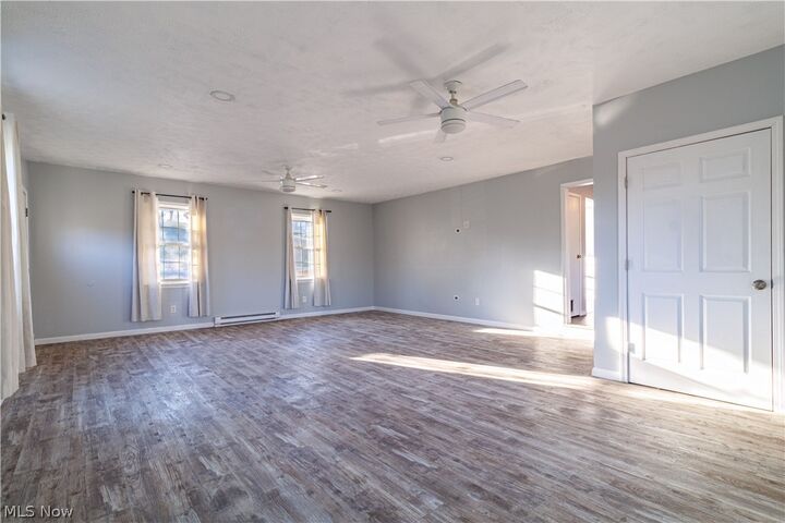 Property Photo: 5814 Laura Avenue OH 44634