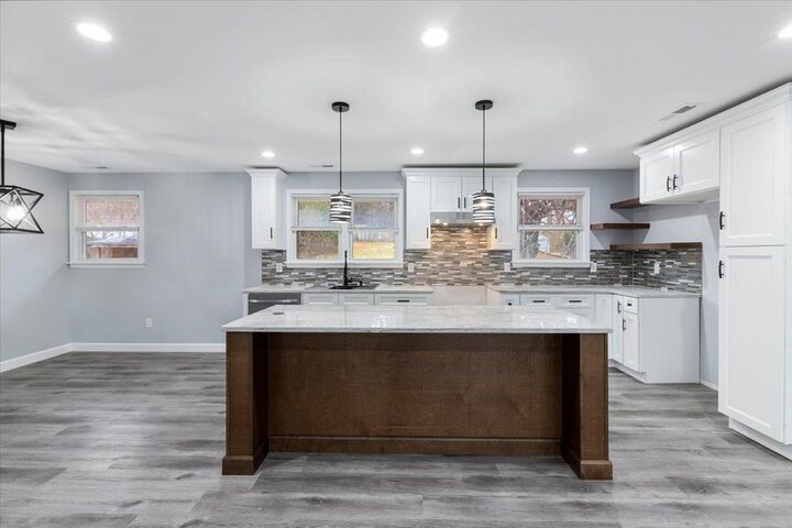 Property Photo:  909 Custis Street  VA 24141 
