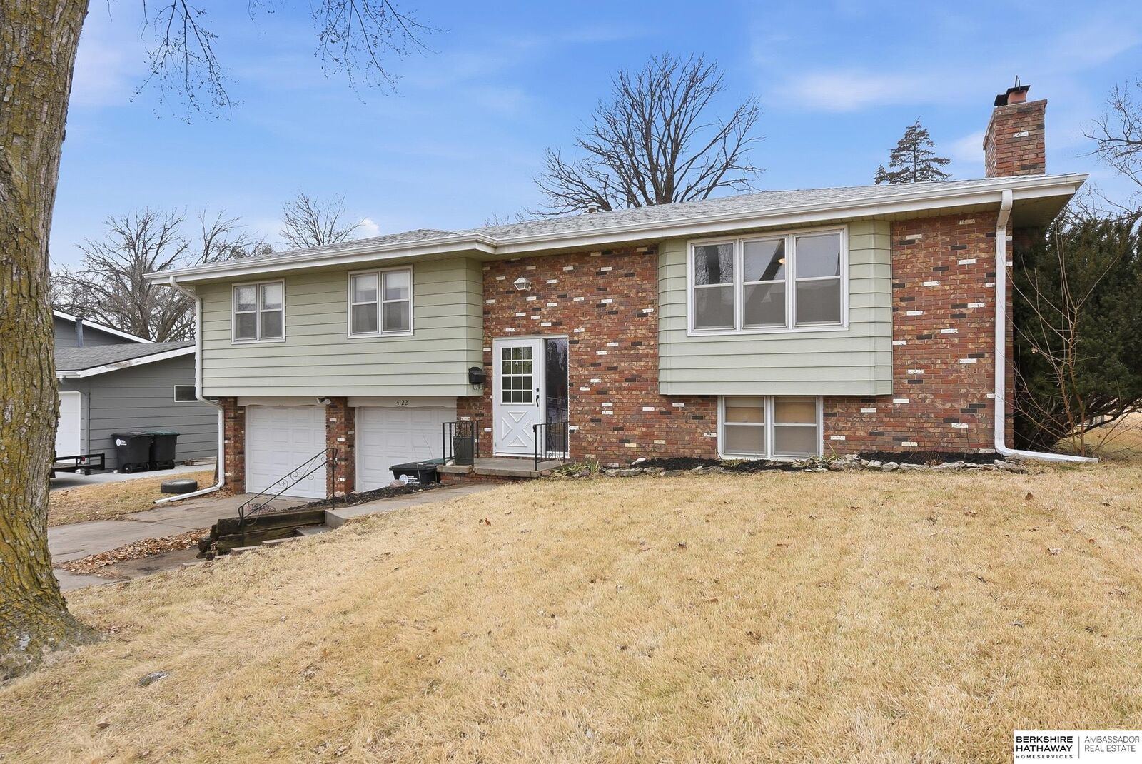 Property Photo: 4122 Terrace Drive NE 68134