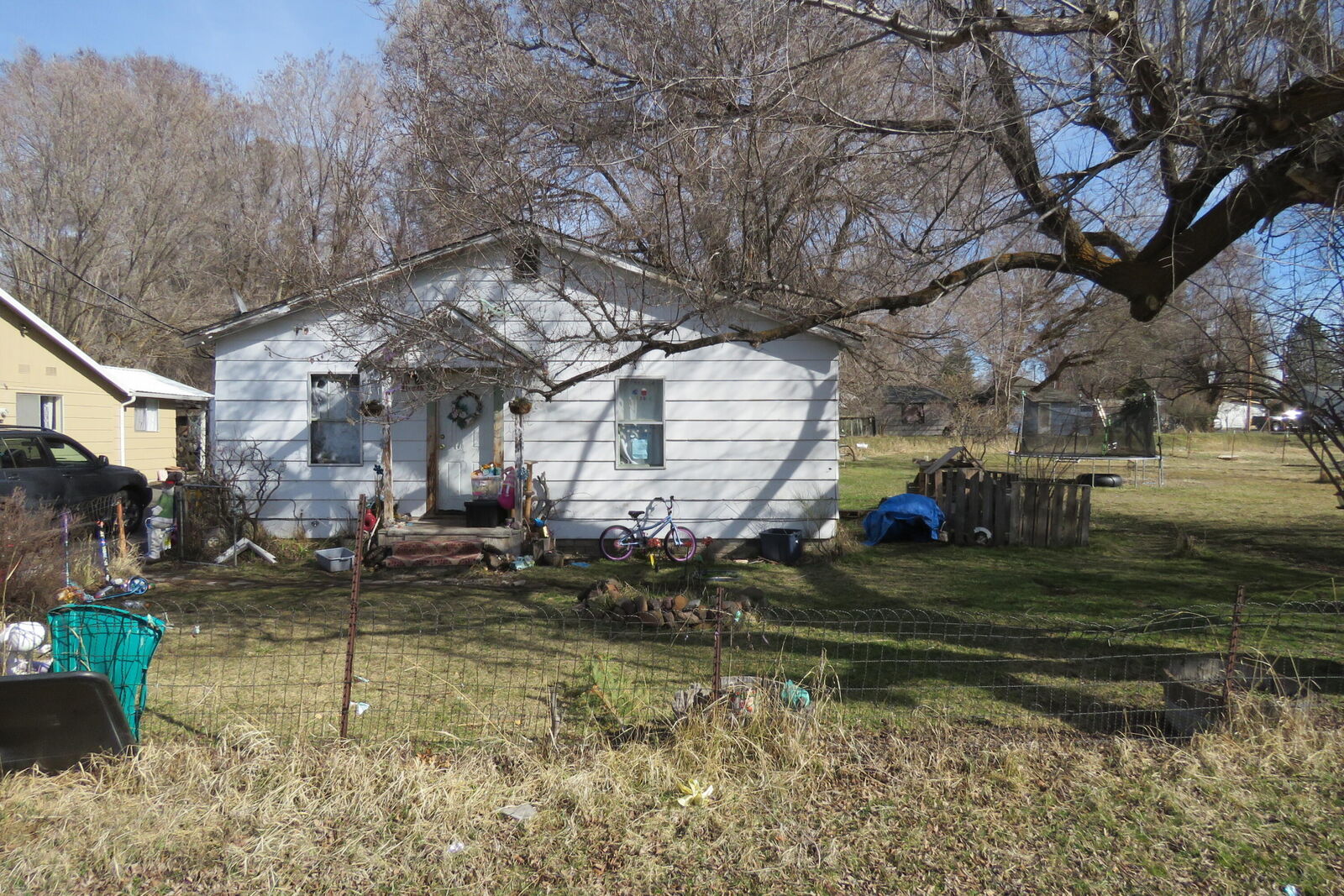 Property Photo: 1747 Hope Street OR 97603