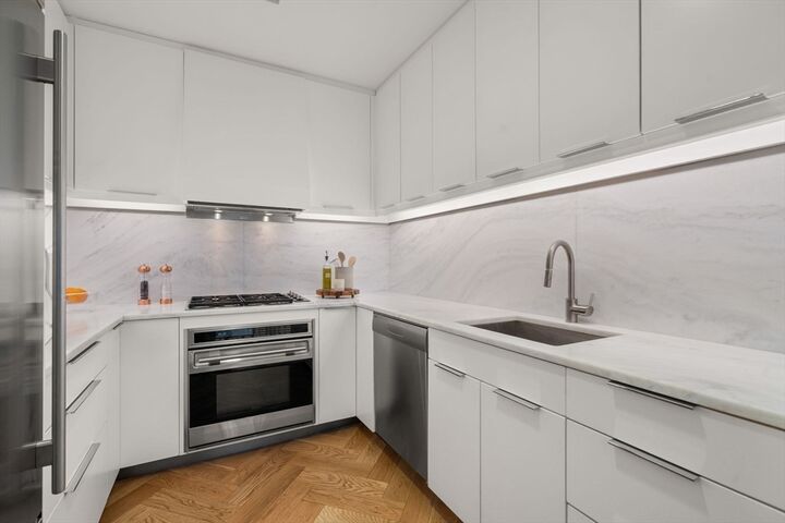 Property Photo: 500 Atlantic Ave 18C MA 02210