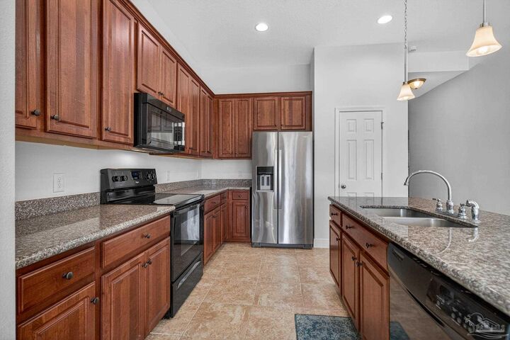 Property Photo:  5640 Shooting Star Ct  FL 32583 