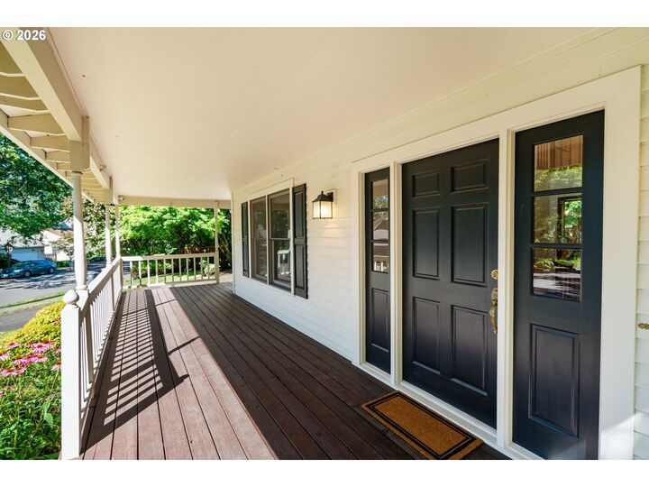 Property Photo:  13282 Deerfield Ct  OR 97035 