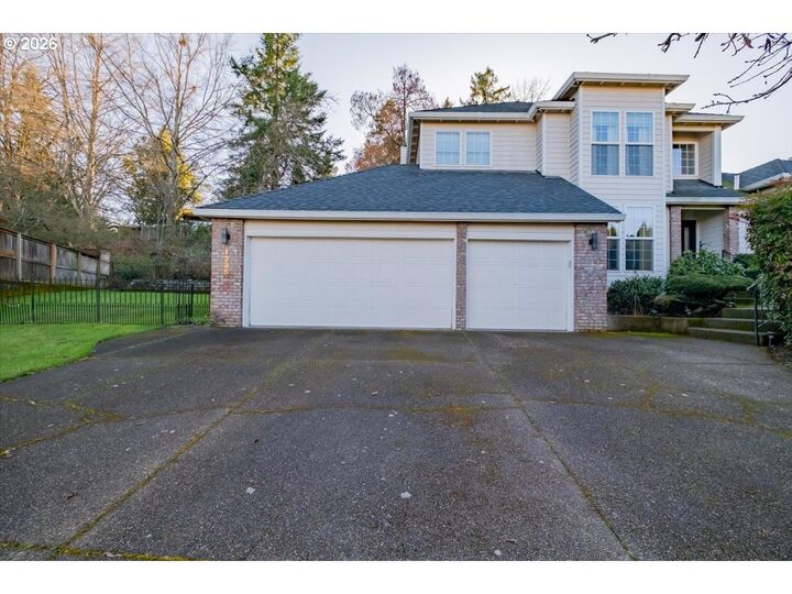 Property Photo:  1235 NW Countryside Ct  OR 97128 