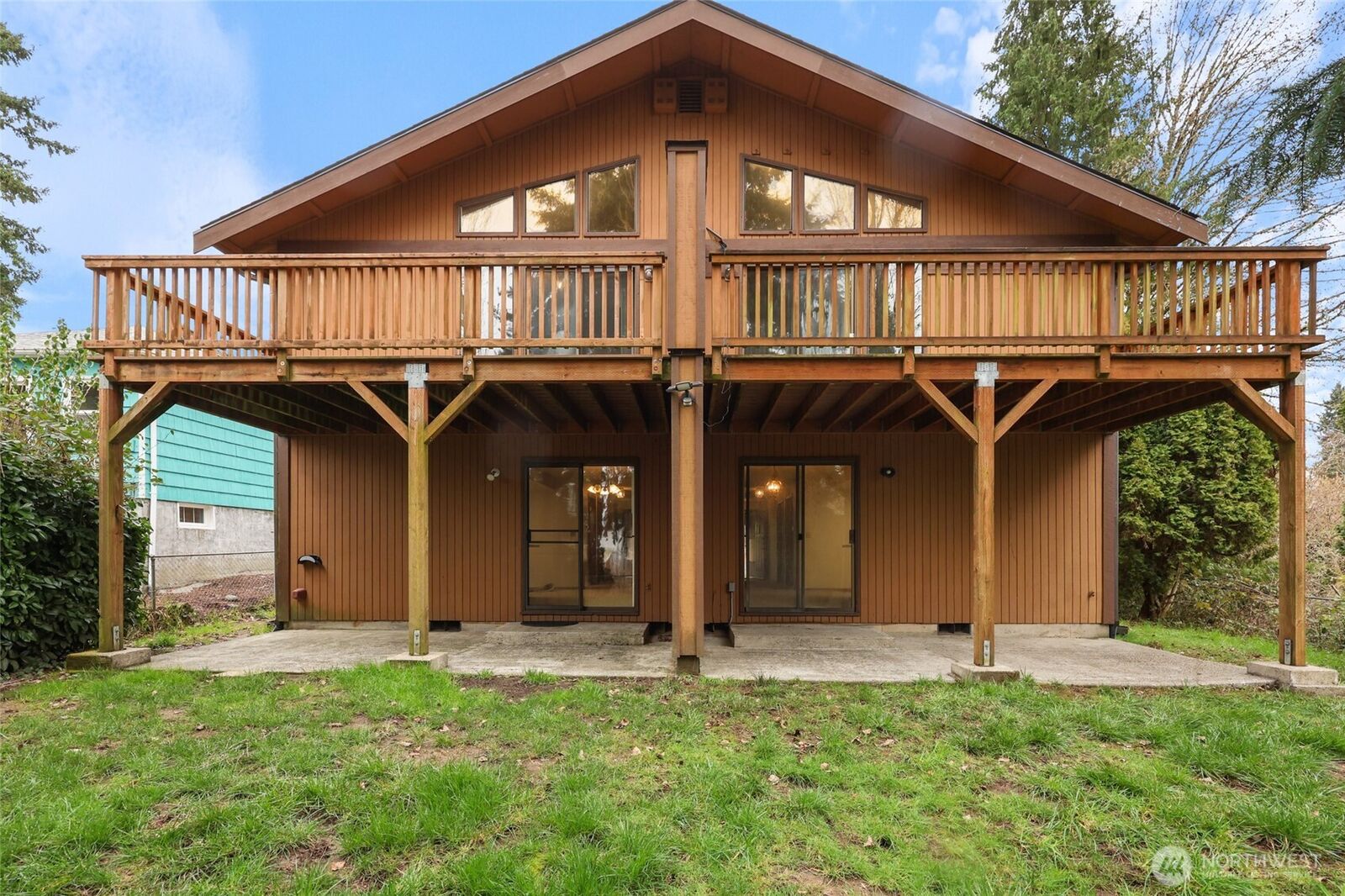 Property Photo:  1007  Lybarger Street SE  WA 98501 