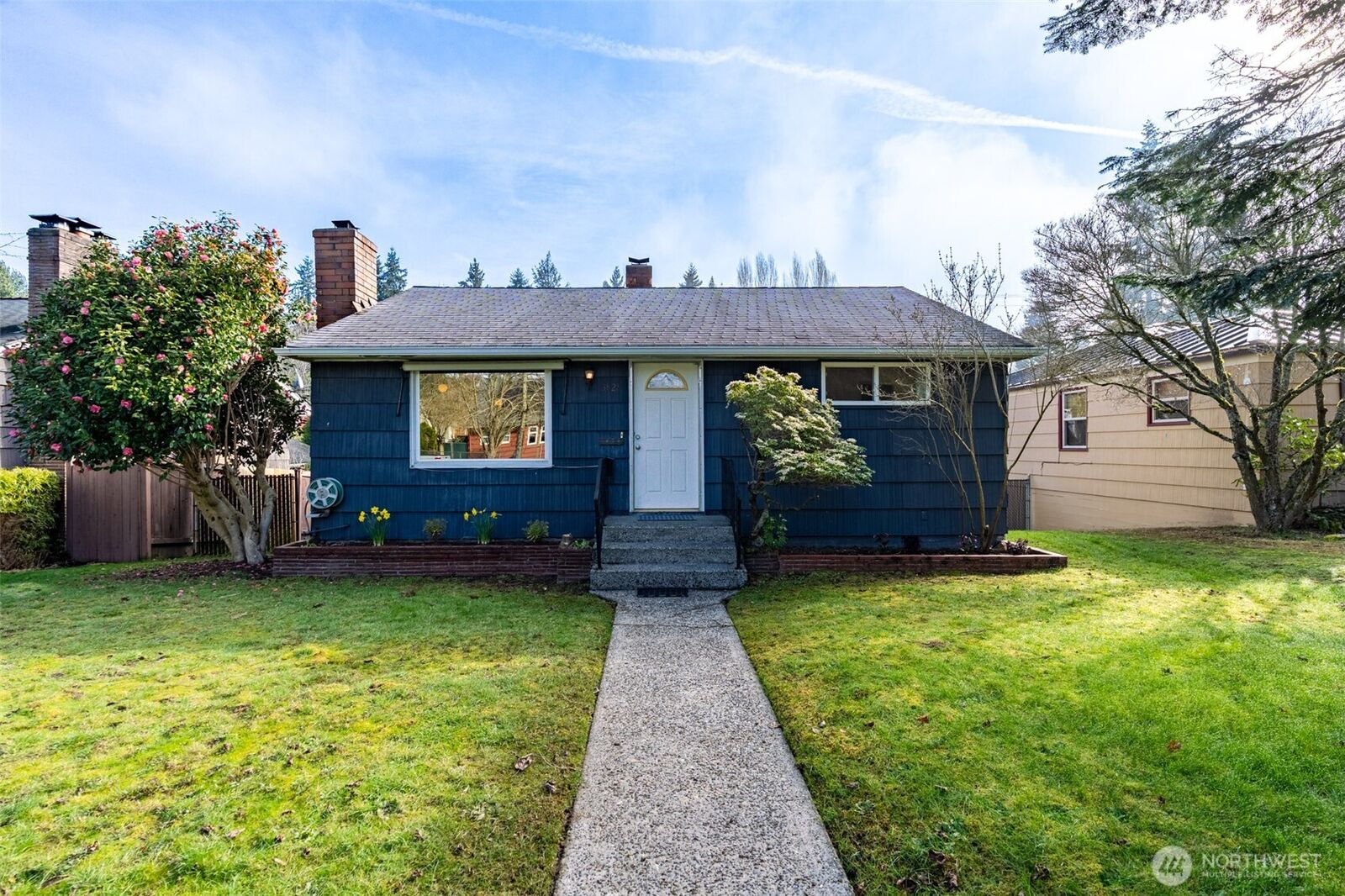 Property Photo:  3828  48th Avenue SW  WA 98116 