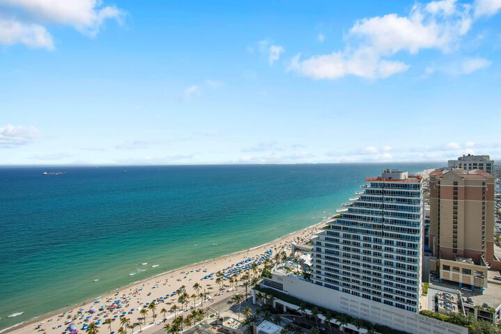 Property Photo:  153 N Seabreeze Boulevard Ph 2601-S  FL 33304 