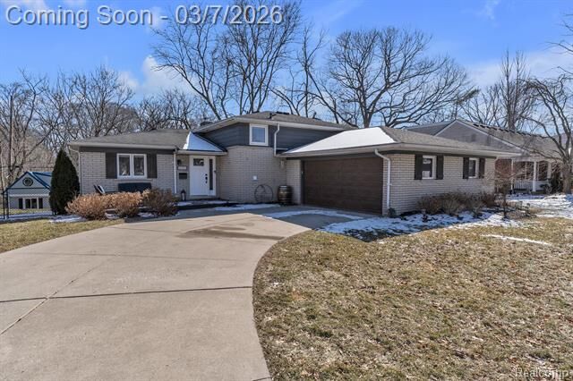 Property Photo:  16302 Alpine Drive  MI 48154 
