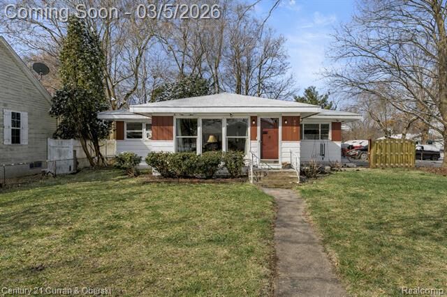 Property Photo:  4735 Cobden Lane  MI 48346 