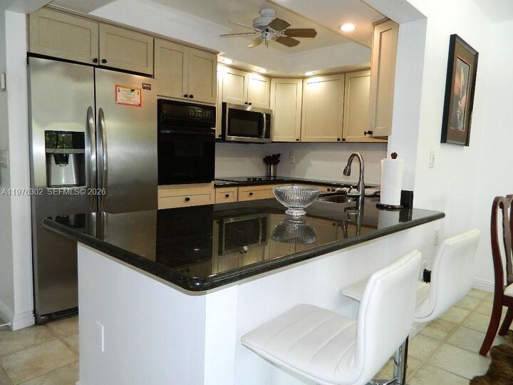 Property Photo:  1201 River Reach Dr 202  FL 33315 